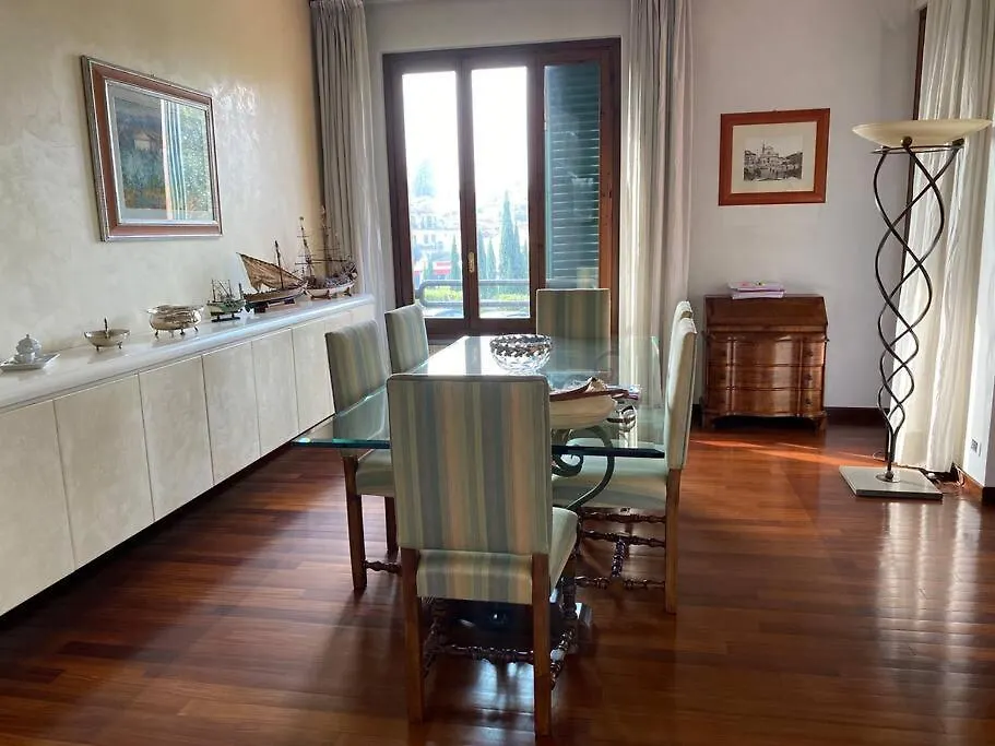 Villa Casa Ila Firenze 0*,  Italia